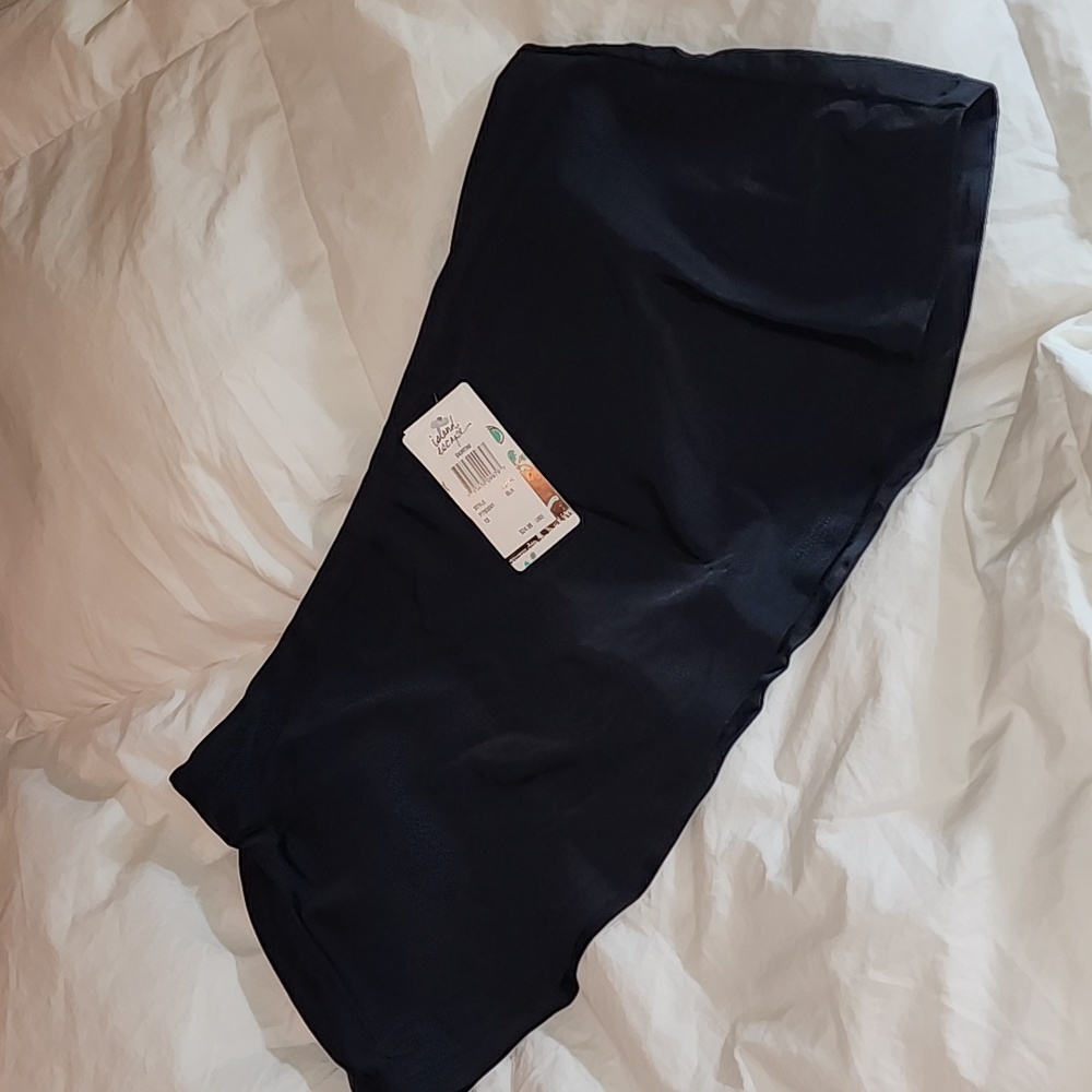 NWT skirtini hygienic liner intact